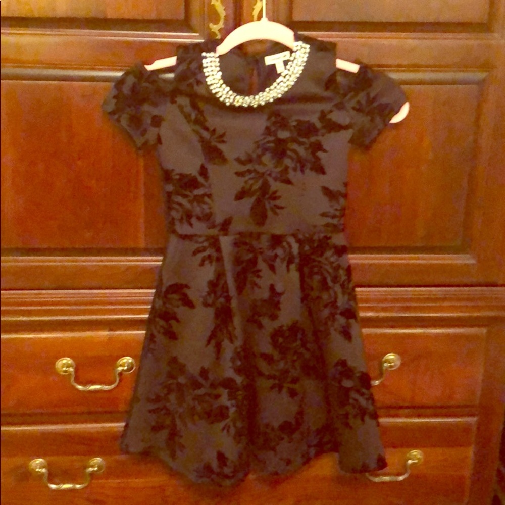 Girls size 8 party dress